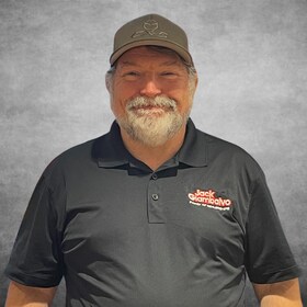 Staff member Paul Garner from ID_b216f40c6184