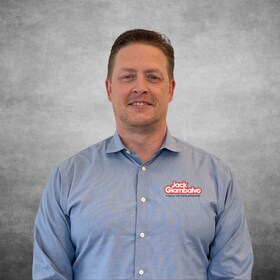 Staff member Sam Scharein from ID_8686ffcc9e0f