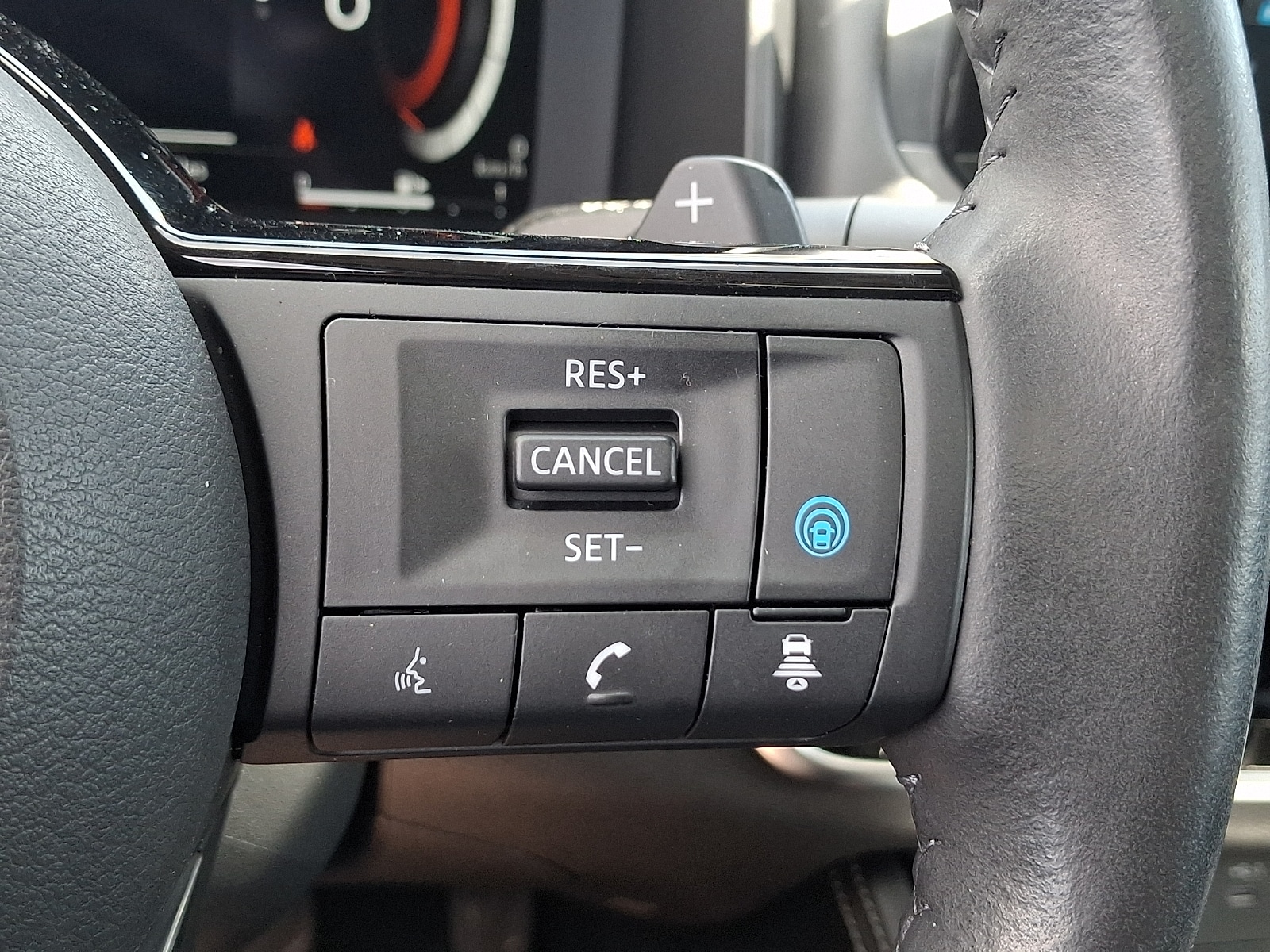 2023 Nissan Rogue Platinum - Photo 25