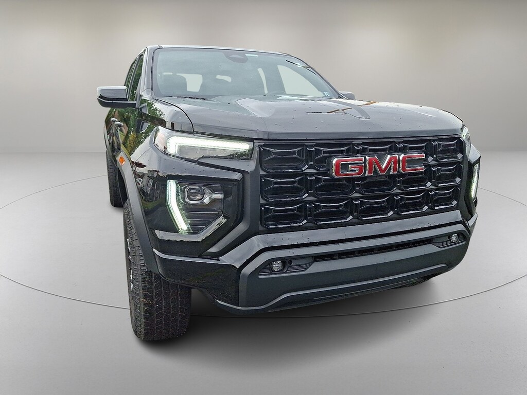 Used 2023 GMC Canyon 4WD Crew Cab Short Box Elevation Crew Cab