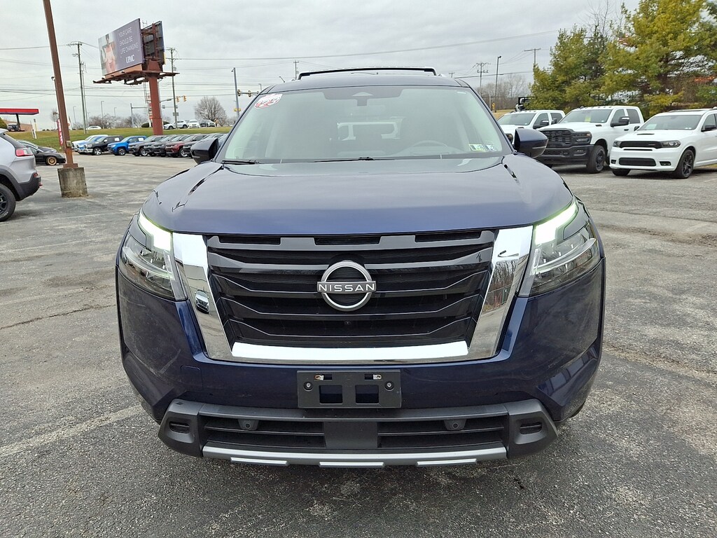 Used 2023 Nissan Pathfinder Platinum 4WD Sport Utility