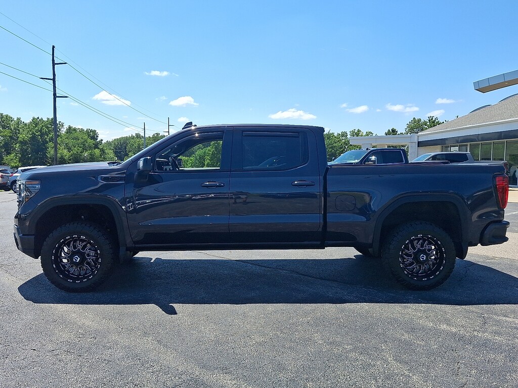 Used 2022 GMC Sierra 1500 4WD Crew Cab Standard Box AT4 Crew Cab