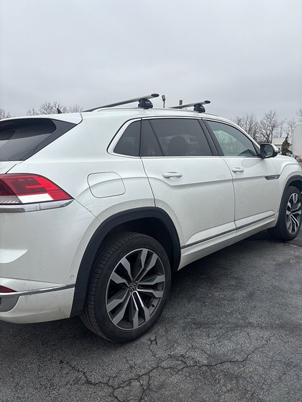 Used 2023 Volkswagen Atlas Cross Sport 3.6L V6 SEL Premium R-Line Sport Utility