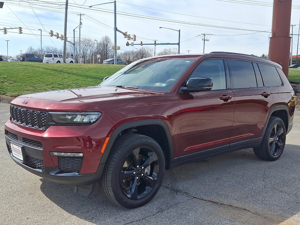 Used 2023 Jeep Grand Cherokee L Limited 4x4 Sport Utility