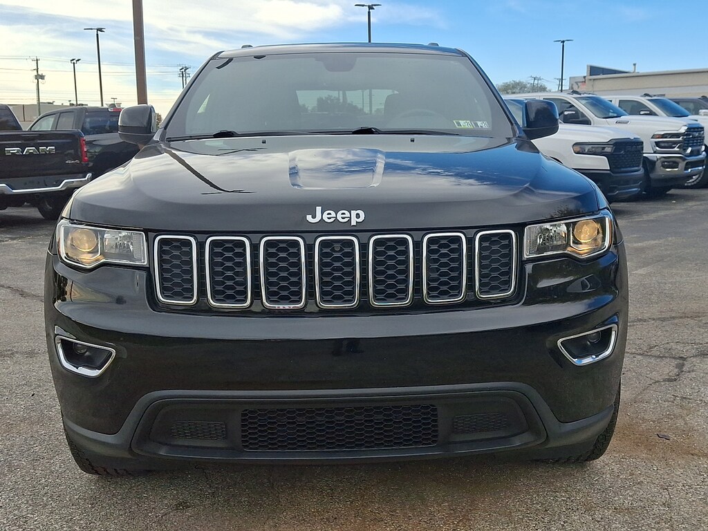 Used 2019 Jeep Grand Cherokee Laredo E 4x4 Sport Utility