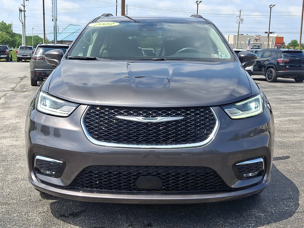 Certified 2022 Chrysler Pacifica Touring L AWD Passenger Van
