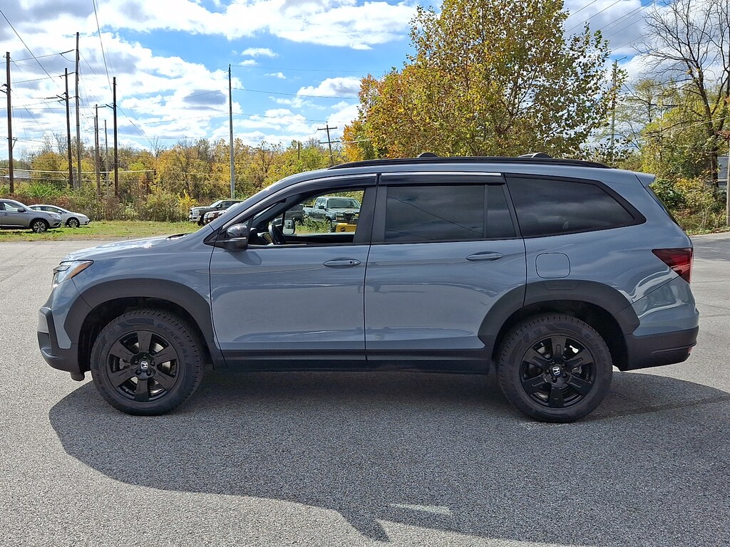 Used 2022 Honda Pilot AWD TrailSport Sport Utility