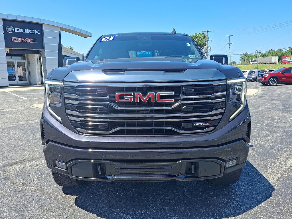 Used 2022 GMC Sierra 1500 4WD Crew Cab Standard Box AT4 Crew Cab