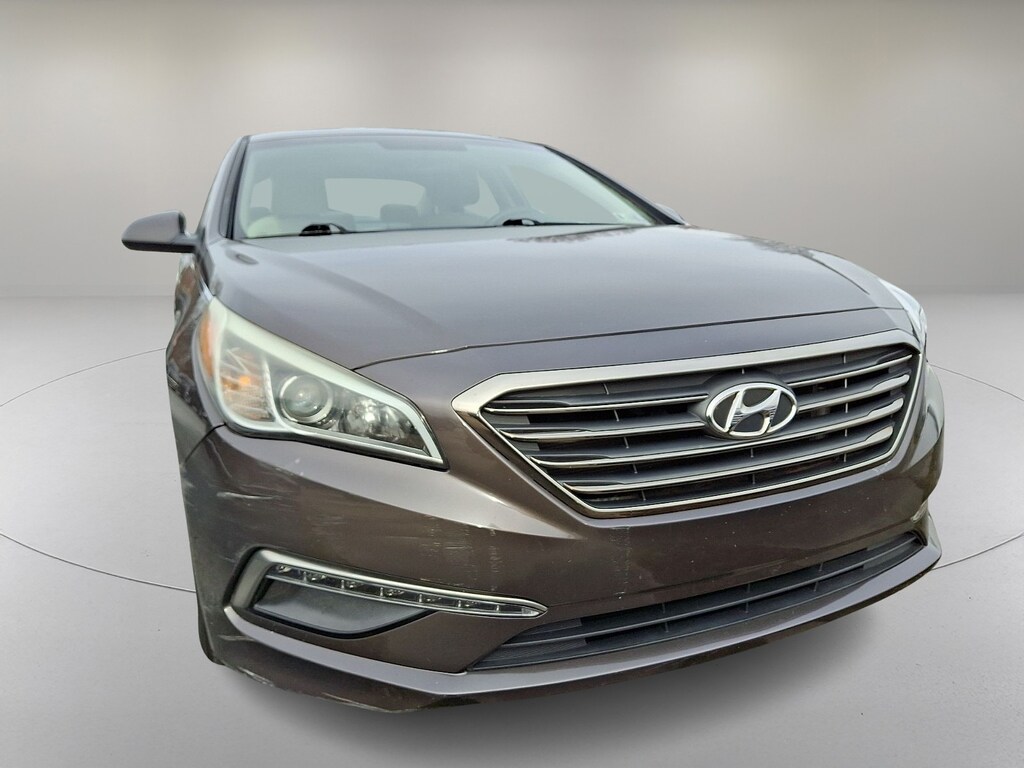 Used 2015 Hyundai Sonata SE Sedan
