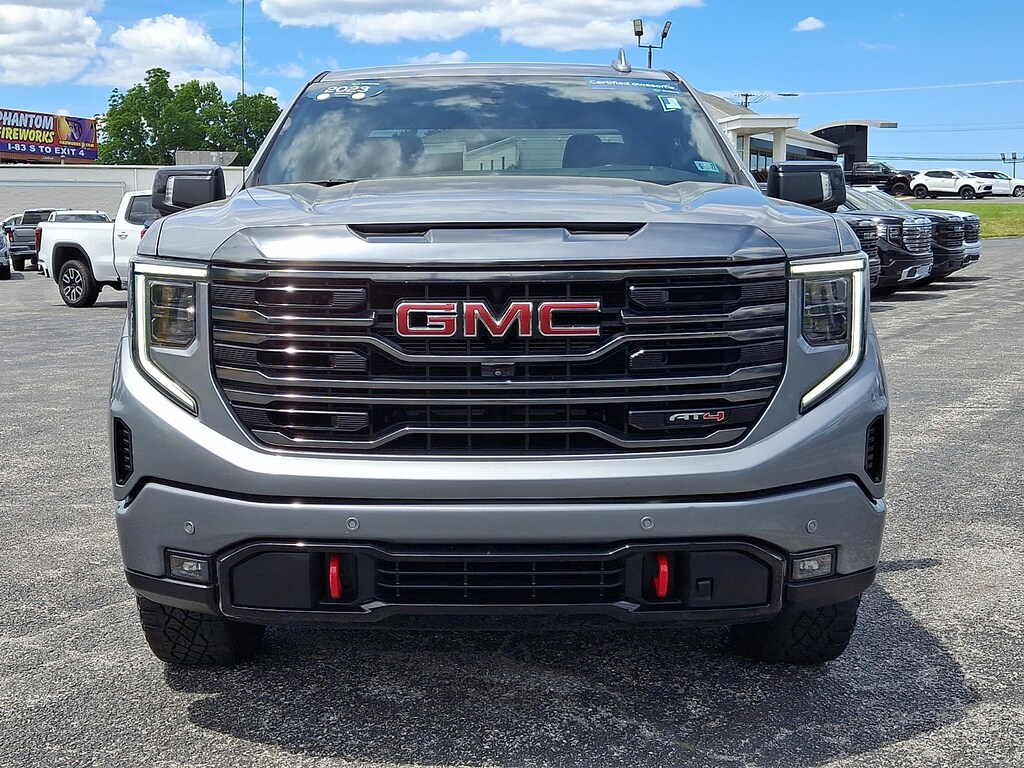 Used 2023 GMC Sierra 1500 4WD Crew Cab Standard Box AT4 Crew Cab