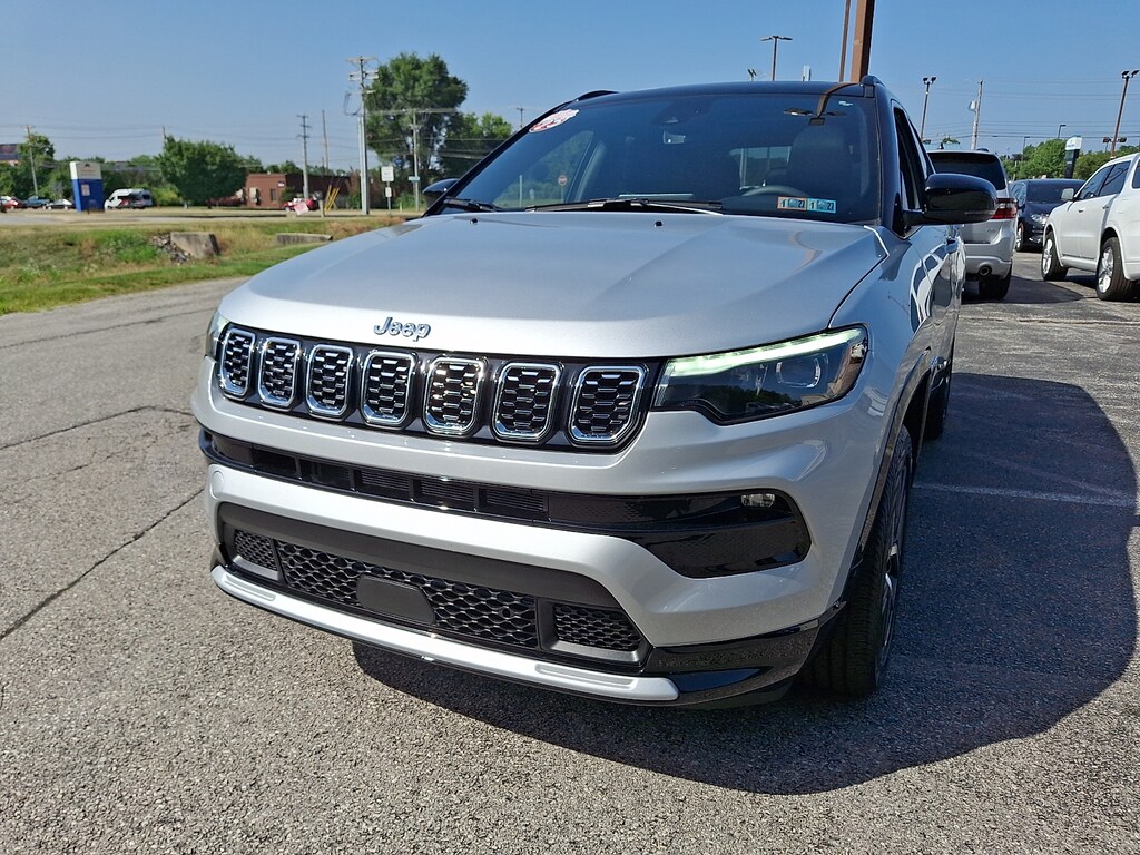 Certified 2025 Jeep Compass Limited 4x4 Sport Utility