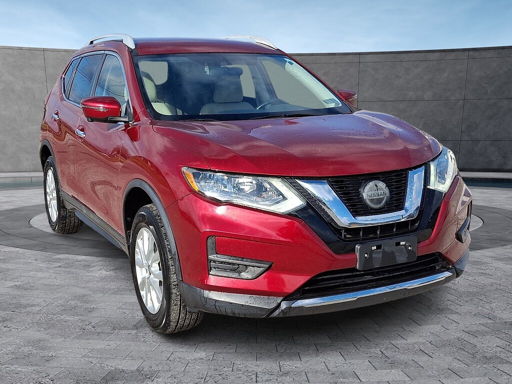 Used 2018 Nissan Rogue SV Sport Utility