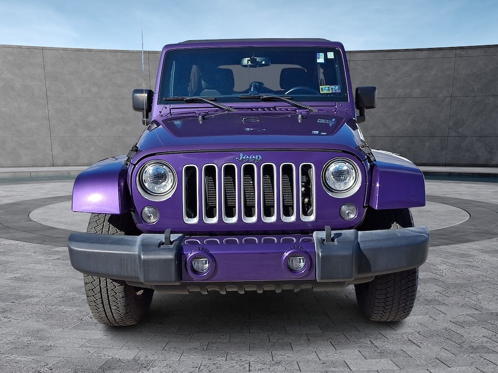 Used 2017 Jeep Wrangler Unlimited Sahara 4x4 Sport Utility