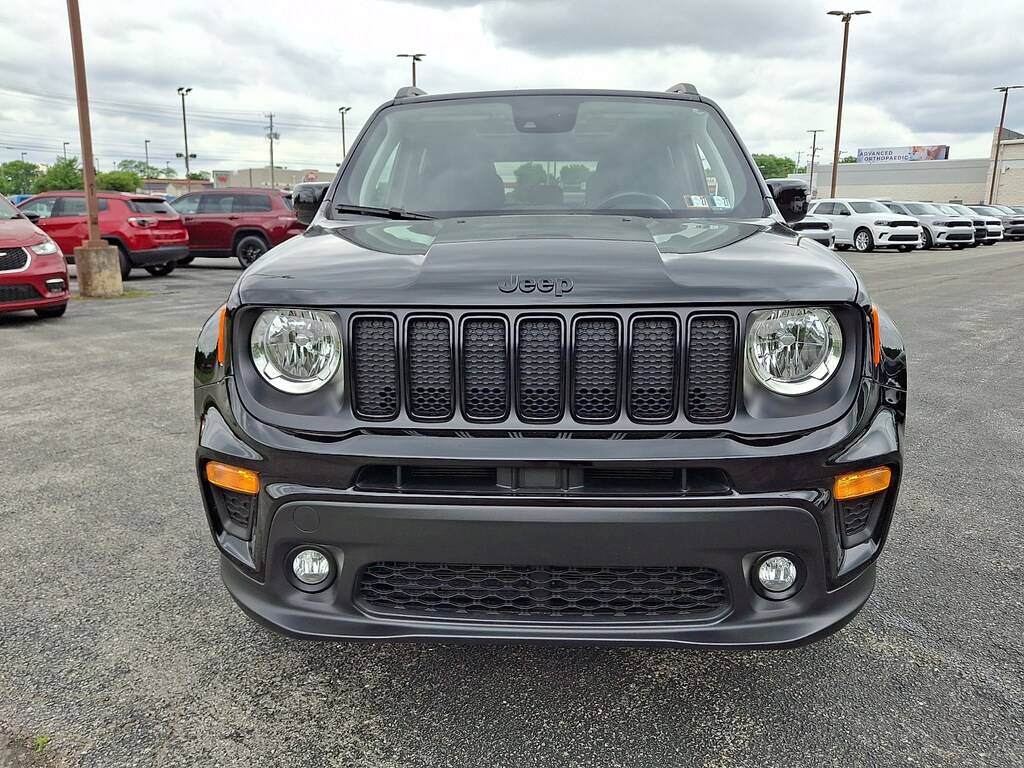 Used 2023 Jeep Renegade Altitude 4x4 Sport Utility