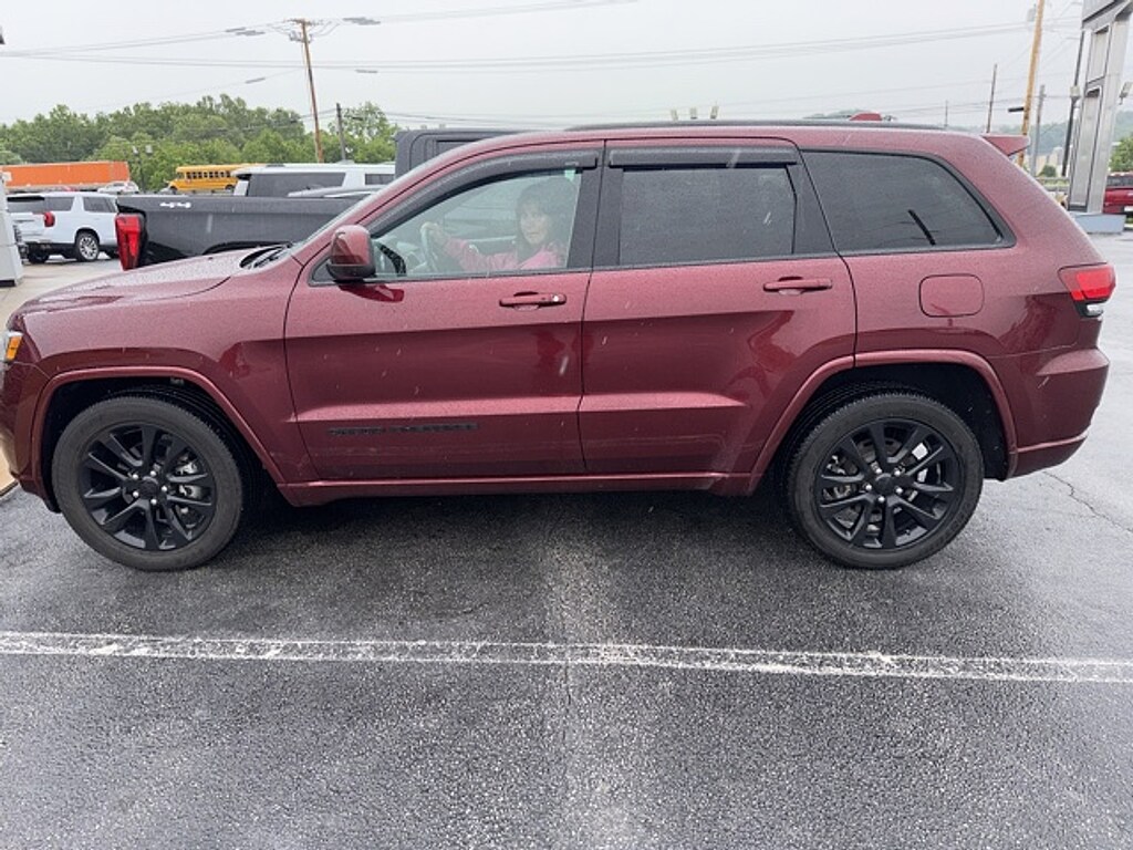 Used 2019 Jeep Grand Cherokee Altitude Sport Utility