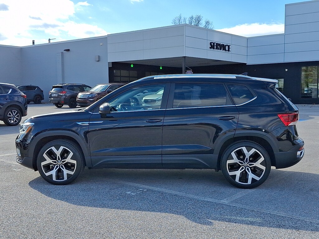 Used 2022 Volkswagen Taos 1.5T SEL Sport Utility