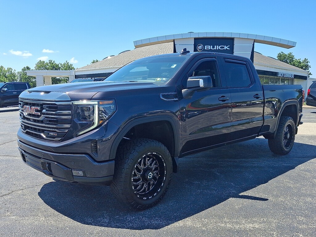 Used 2022 GMC Sierra 1500 4WD Crew Cab Standard Box AT4 Crew Cab