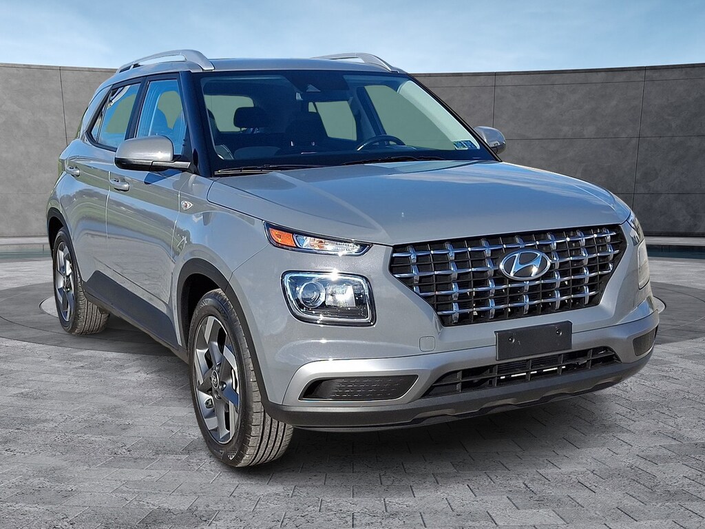 Used 2022 Hyundai Venue SEL Sport Utility