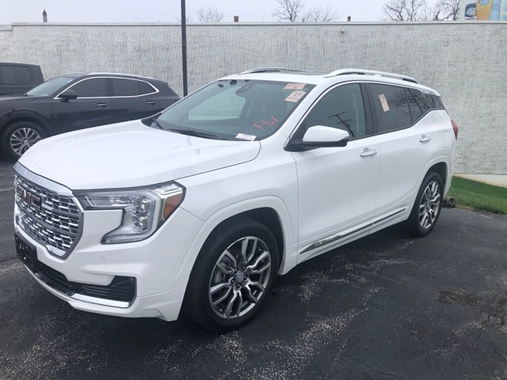 Used 2023 GMC Terrain Denali Sport Utility