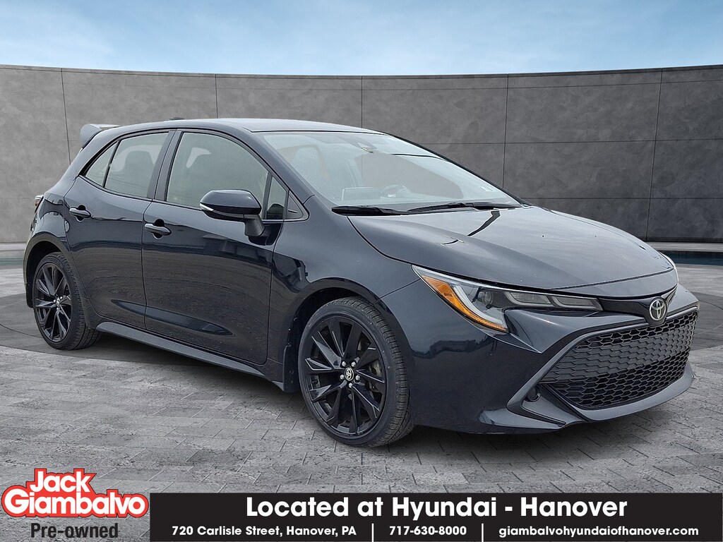 Used 2020 Toyota Corolla Hatchback SE Hatchback