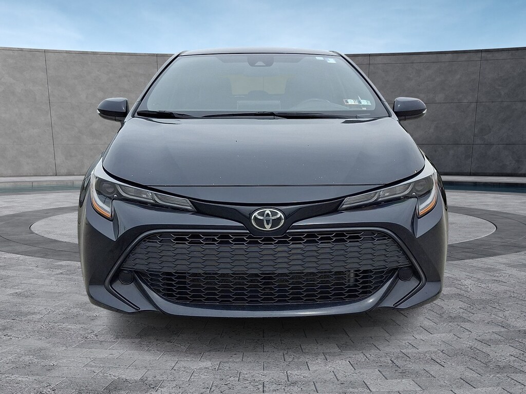 Used 2020 Toyota Corolla Hatchback SE Hatchback