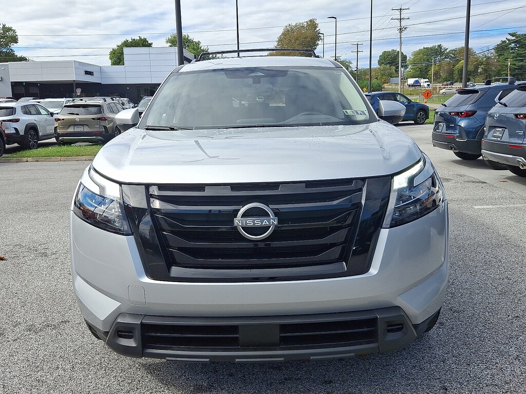 Used 2024 Nissan Pathfinder SV 4WD Sport Utility