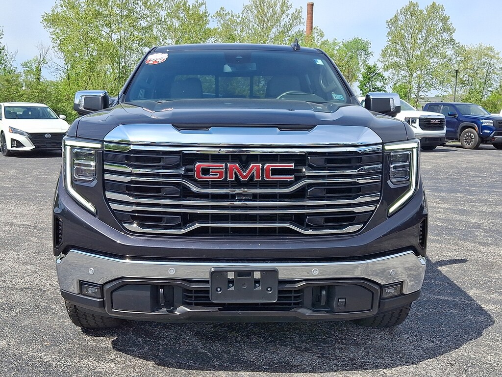 Used 2024 GMC Sierra 1500 4WD Crew Cab Standard Box SLT Crew Cab