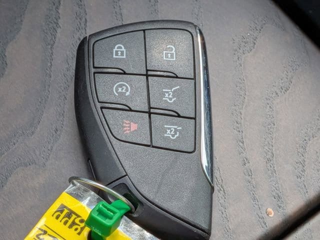 2024 GMC Yukon Denali - Photo 32