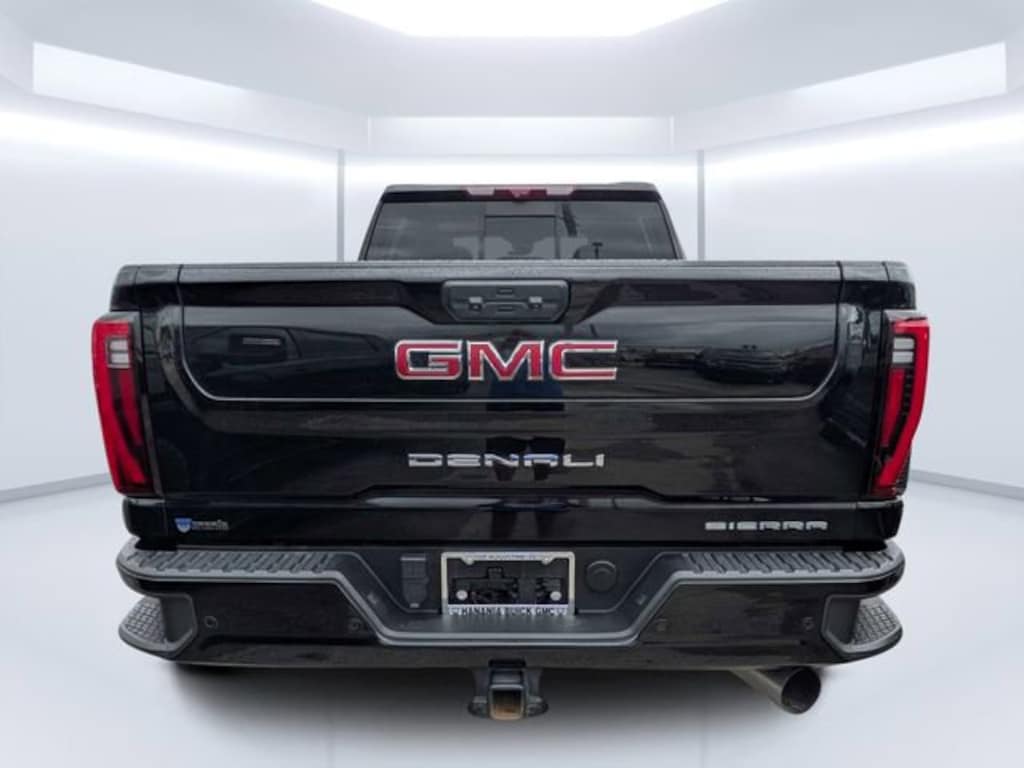Used 2024 GMC Sierra 2500 HD Denali Truck