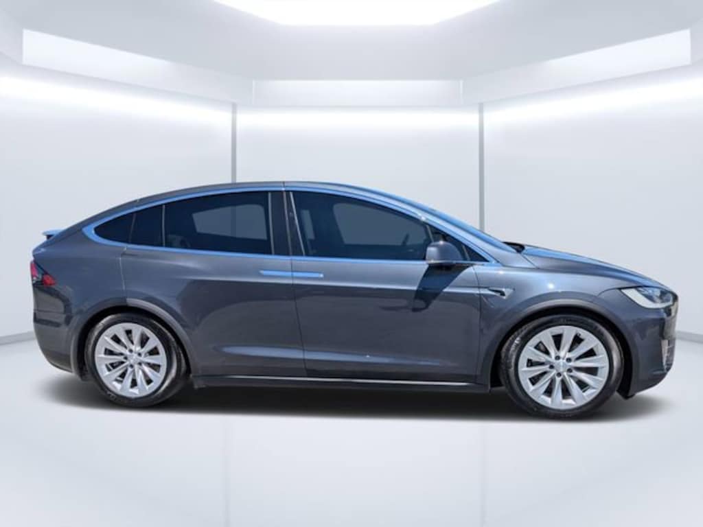Used 2018 Tesla Model X 75D