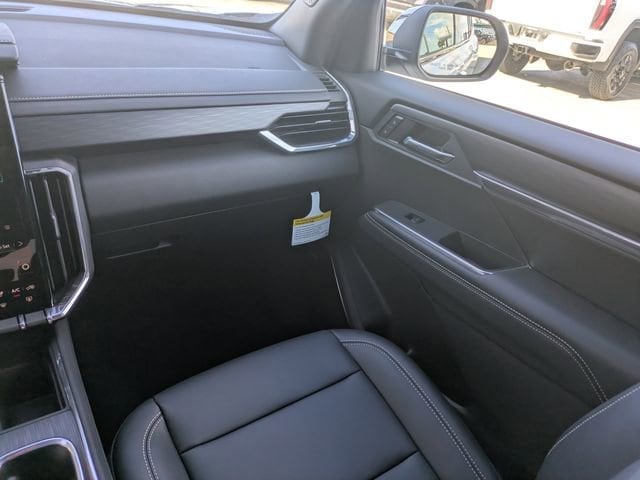 2026 GMC Acadia Elevation - Photo 17