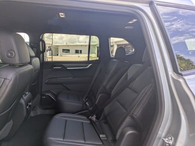 2026 GMC Acadia Elevation - Photo 14