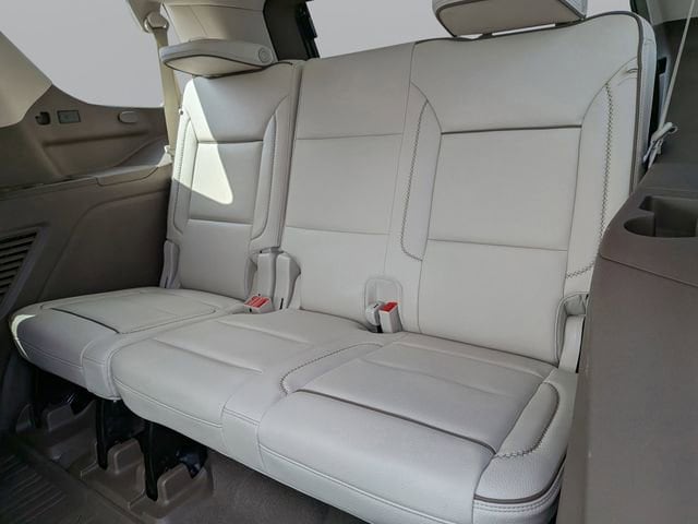 2024 GMC Yukon Denali - Photo 13
