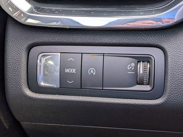 2026 GMC Acadia Denali - Photo 25