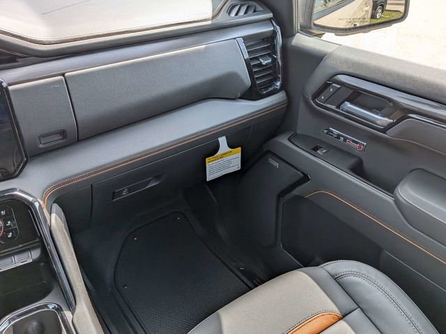 2026 GMC Sierra 1500 AT4 - Photo 18