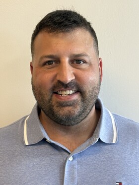 Staff member Gary Brewer from ID_6dd971
