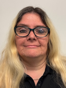 Staff member Cynthia LaValley from ID_30156e