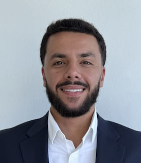 Staff member Giovanni Mendez from ID_de22fe