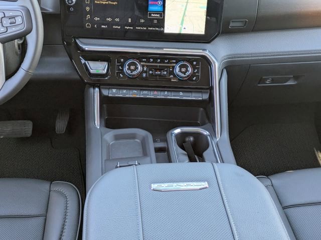 2026 GMC Sierra 2500HD Denali - Photo 18
