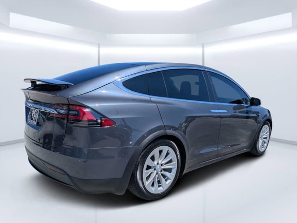 Used 2018 Tesla Model X 75D