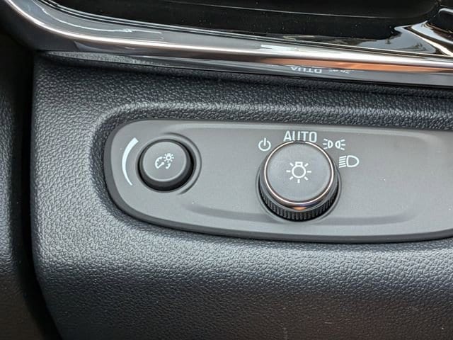 2026 Buick Envista Sport Touring - Photo 29