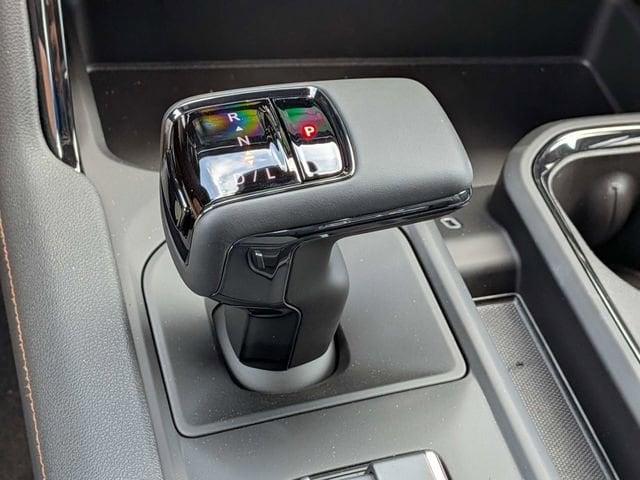 2026 GMC Sierra 1500 AT4 - Photo 25