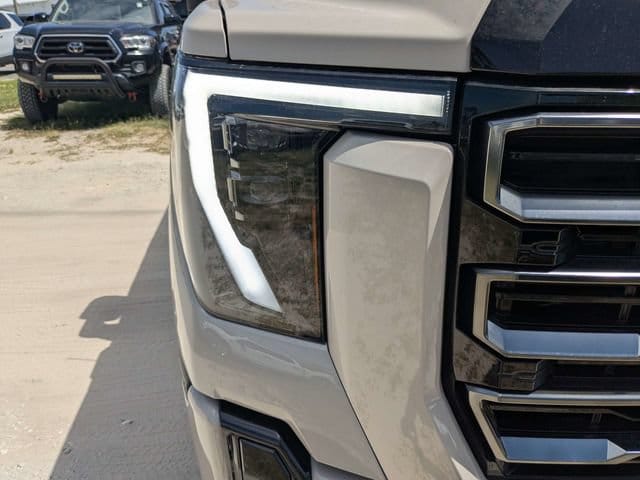 2026 GMC Sierra 2500HD AT4 - Photo 9
