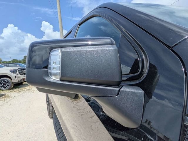 2026 GMC Sierra 1500 AT4 - Photo 11