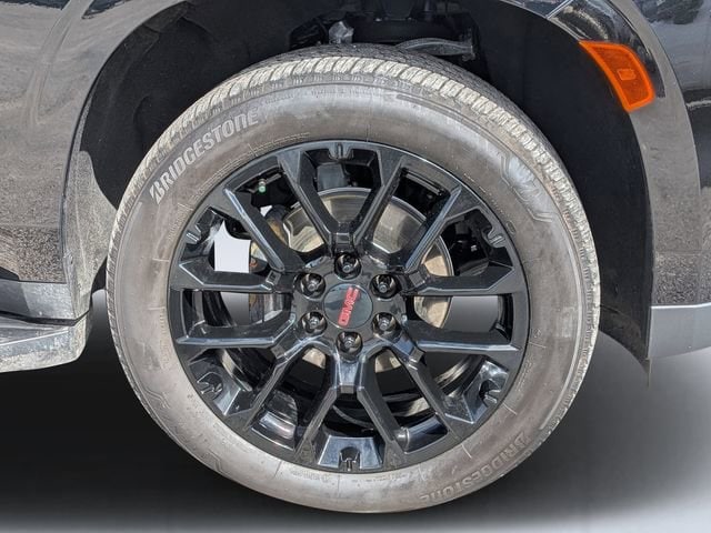 2024 GMC Yukon Denali - Photo 10
