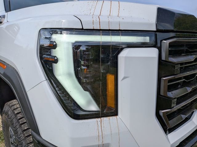 2026 GMC Sierra 2500HD AT4X - Photo 9