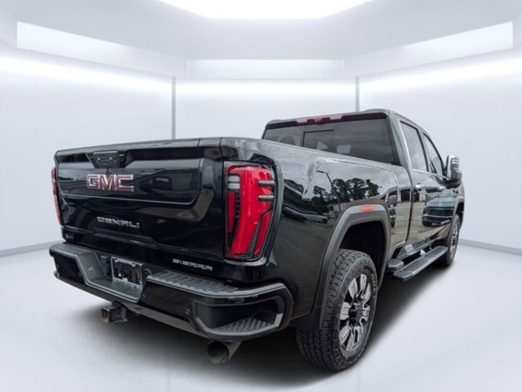 Used 2024 GMC Sierra 2500 HD Denali Truck