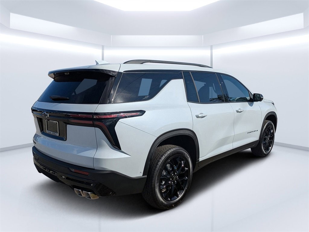 New 2026 Chevrolet Traverse LT SUV