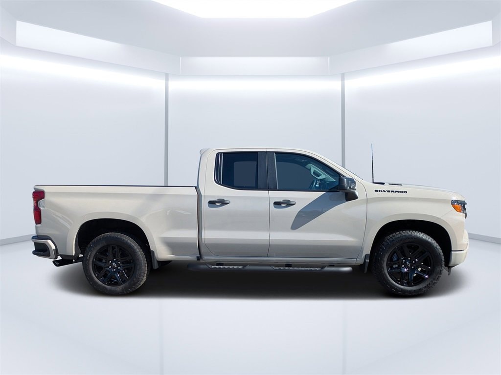 New 2026 Chevrolet Silverado 1500 Custom Truck