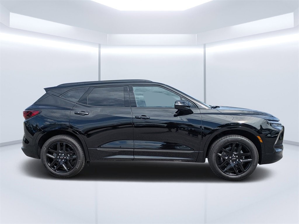 New 2025 Chevrolet Blazer RS SUV